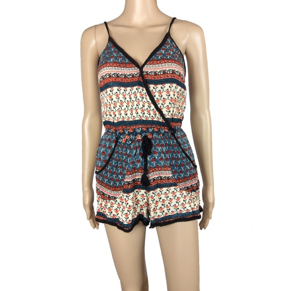 Pants - ❤SALE❤ NWOT Printed romper